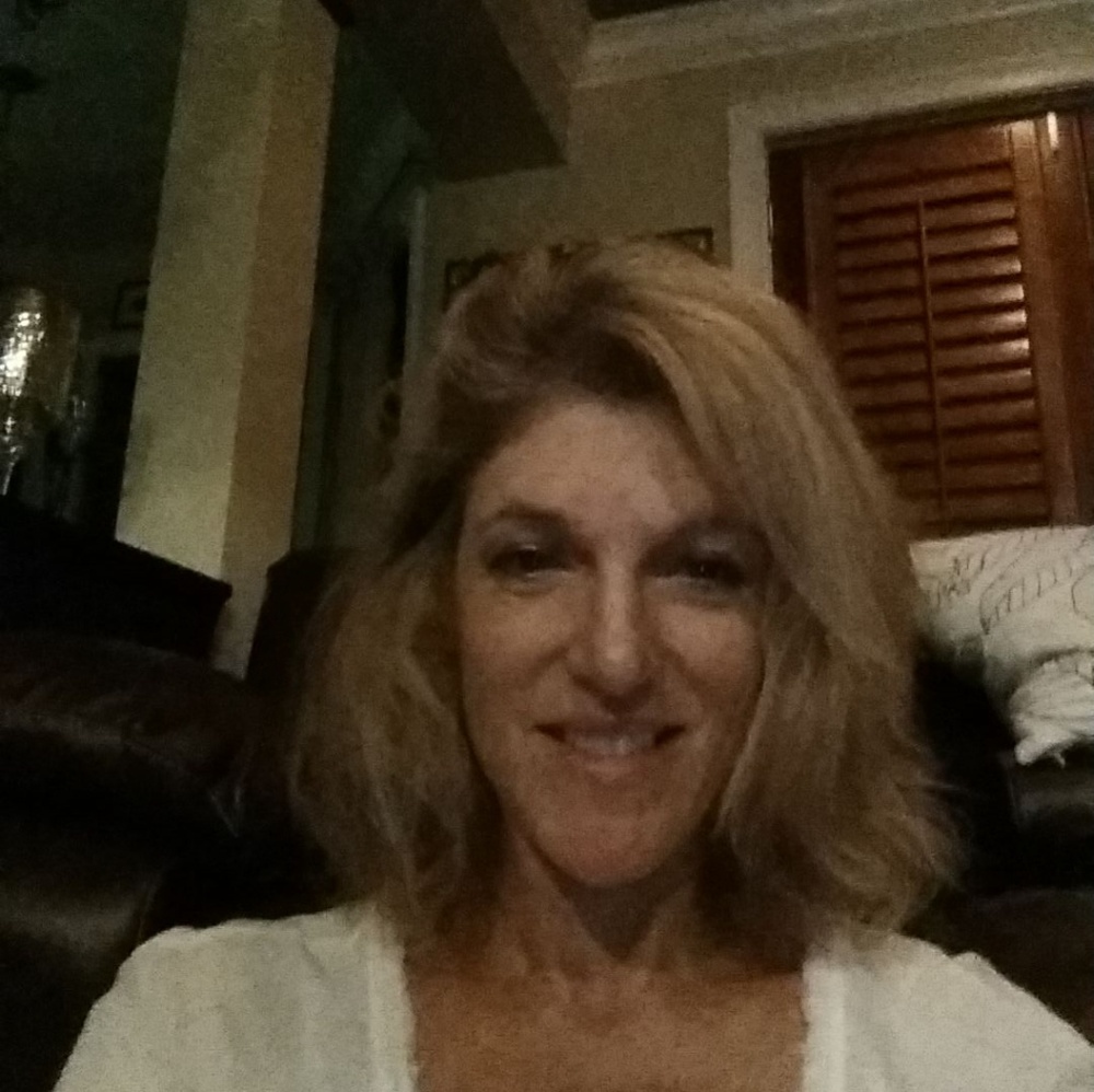 Meet your Posher, Lydia